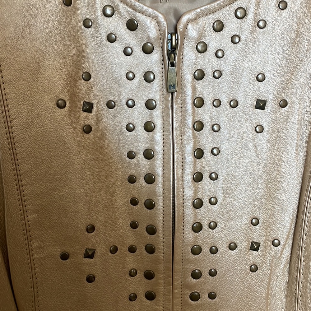 Metallic gold jacket - Picture 3 of 6